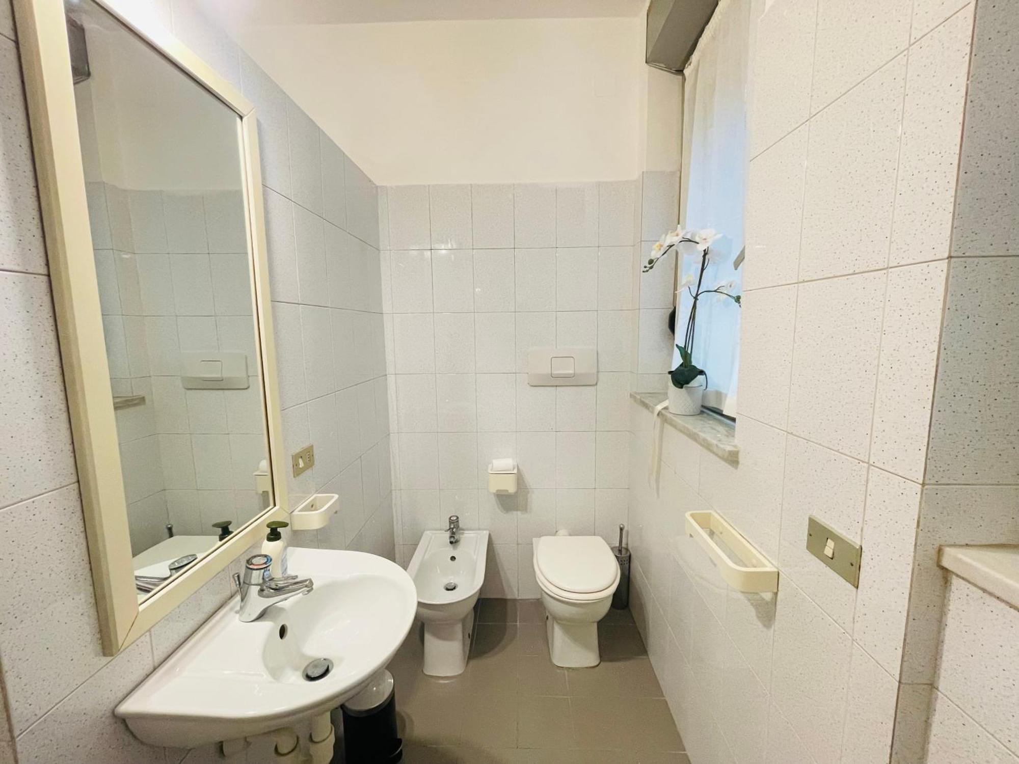 Lemon Tree Resort - Freeparking - Garden Генуя Экстерьер фото